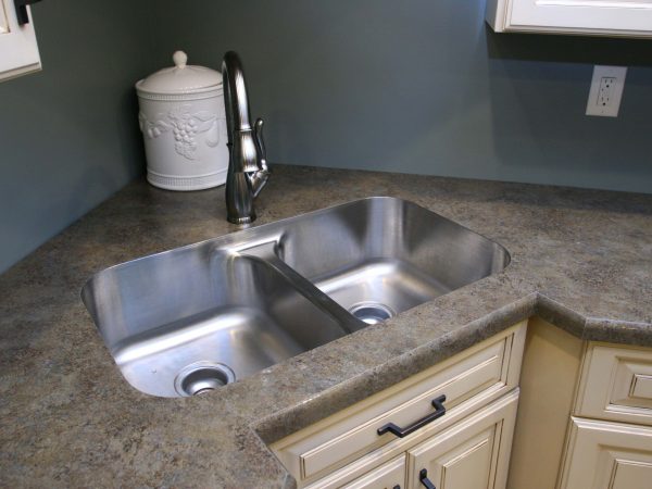 granite material around kitchen sink