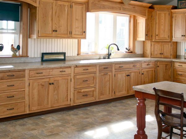 edge of laminate kitchen table