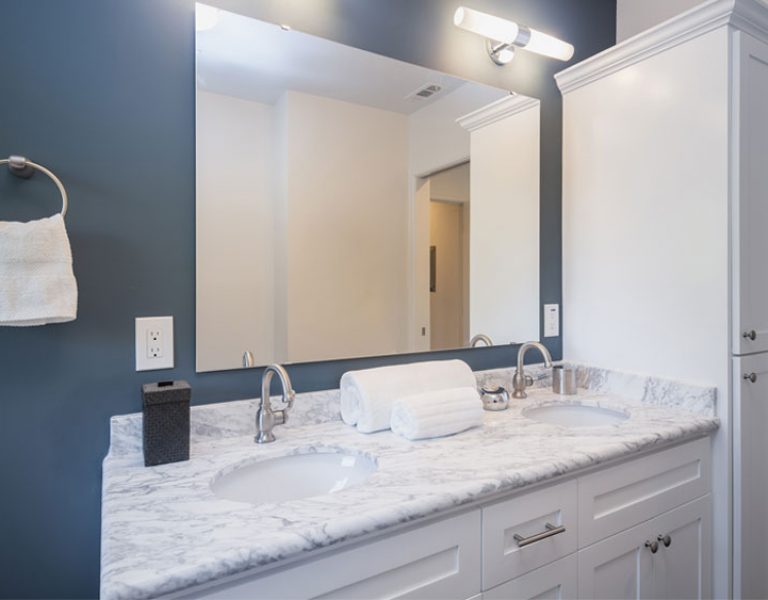 Your Renovation Guide: Small Bathroom Remodel Costs